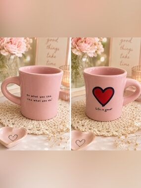 Life is Good Pink Heart Ceramic Mug- NEW